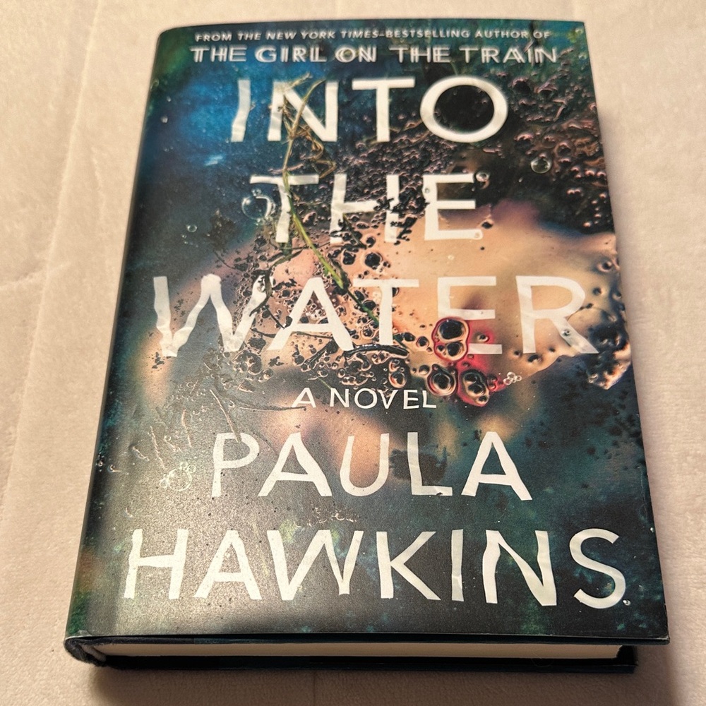 Thriller Into the Water by Paula Hawkins Hardcover
